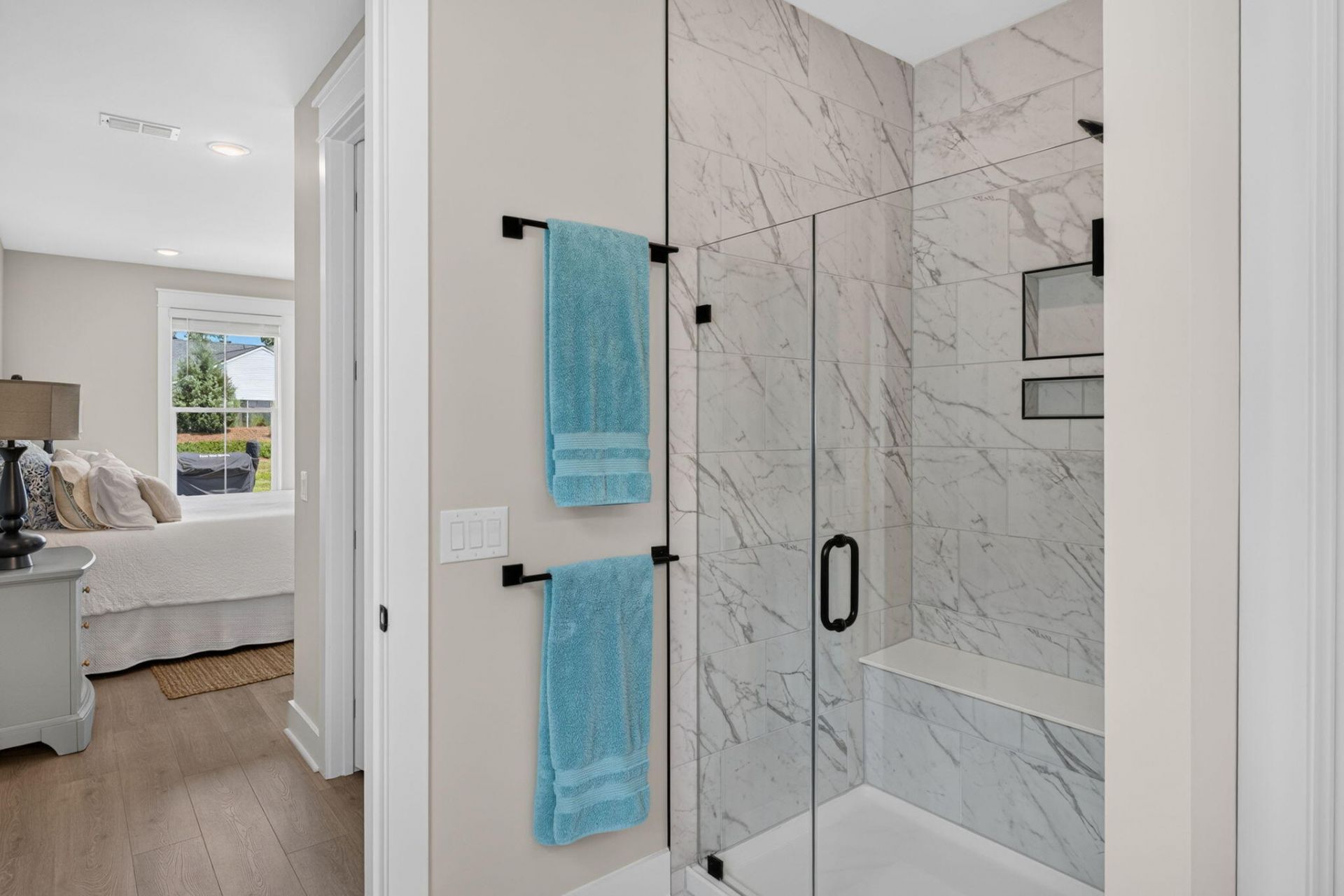 136 Leeward Landing Photo 27