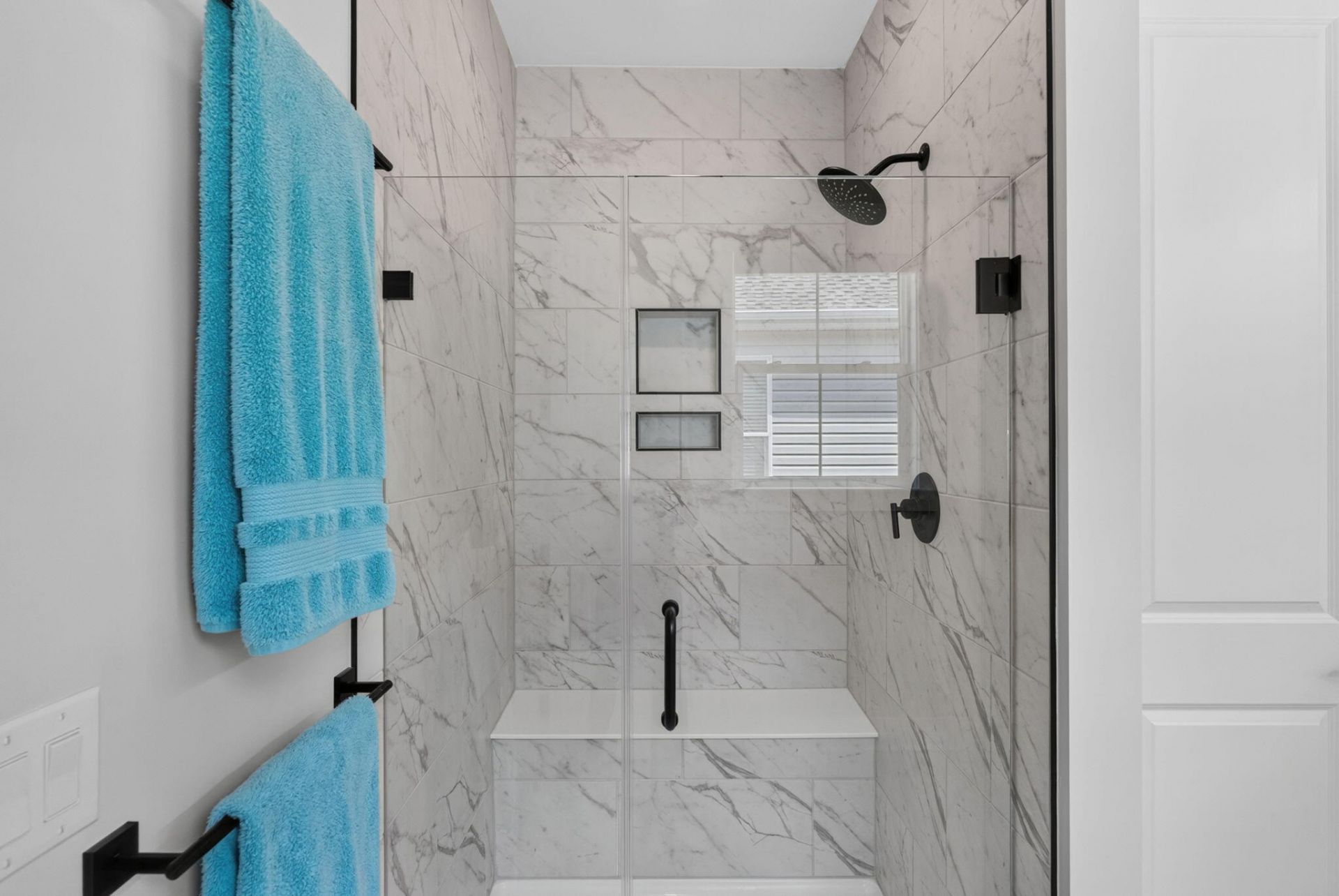 136 Leeward Landing Photo 28