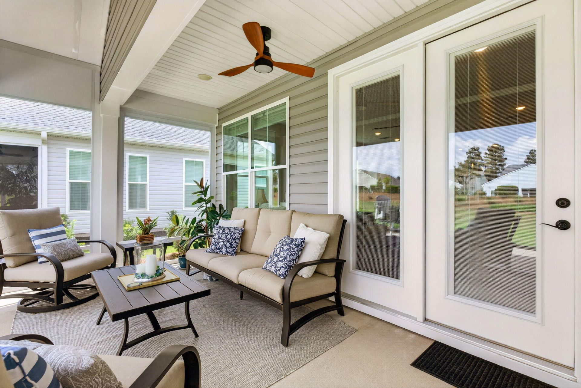 136 Leeward Landing Photo 34