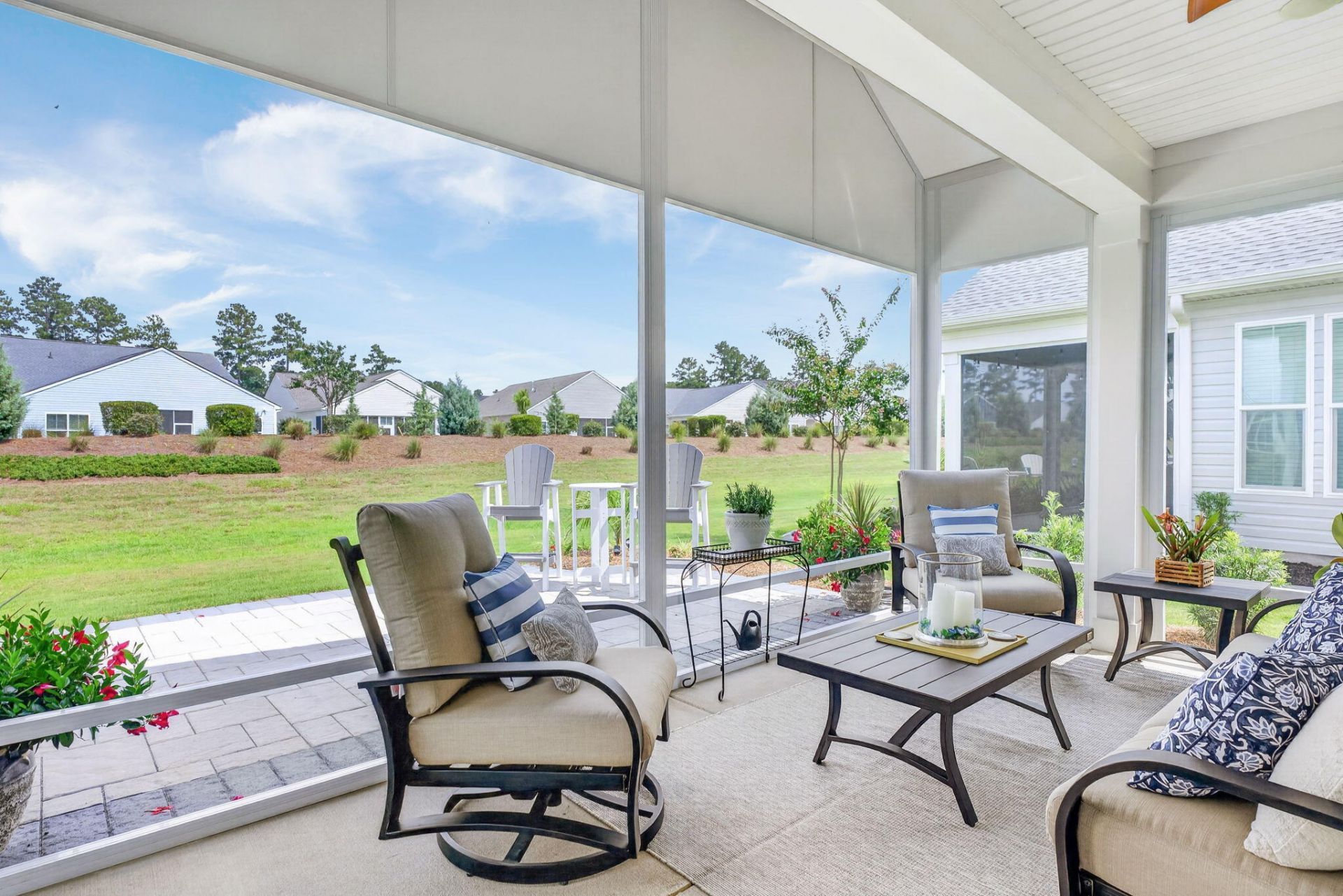136 Leeward Landing Photo 35
