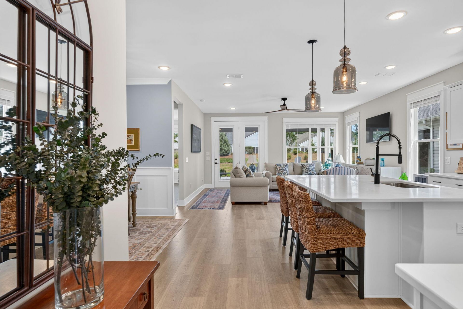 136 Leeward Landing Photo 6