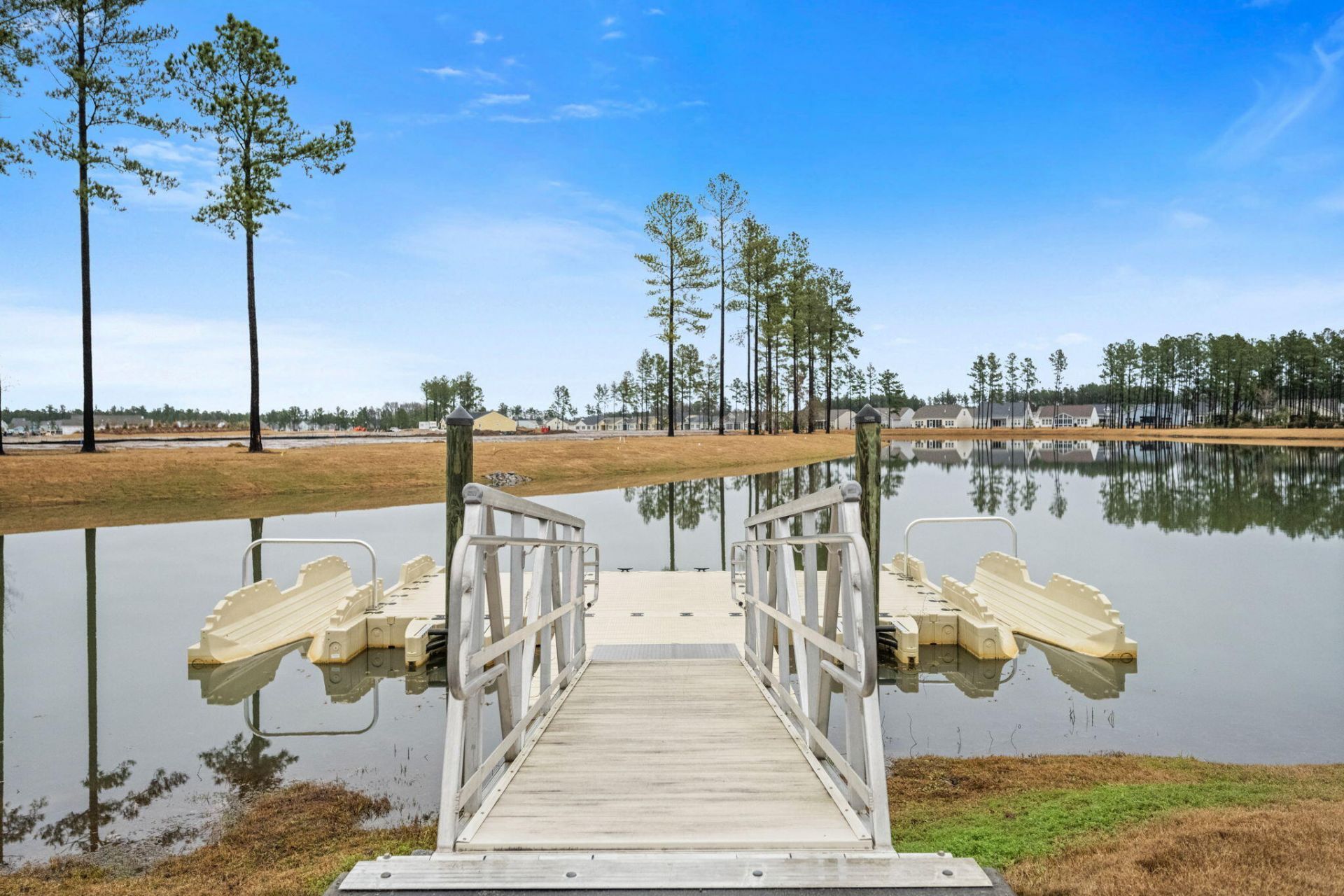 136 Leeward Landing Photo 78