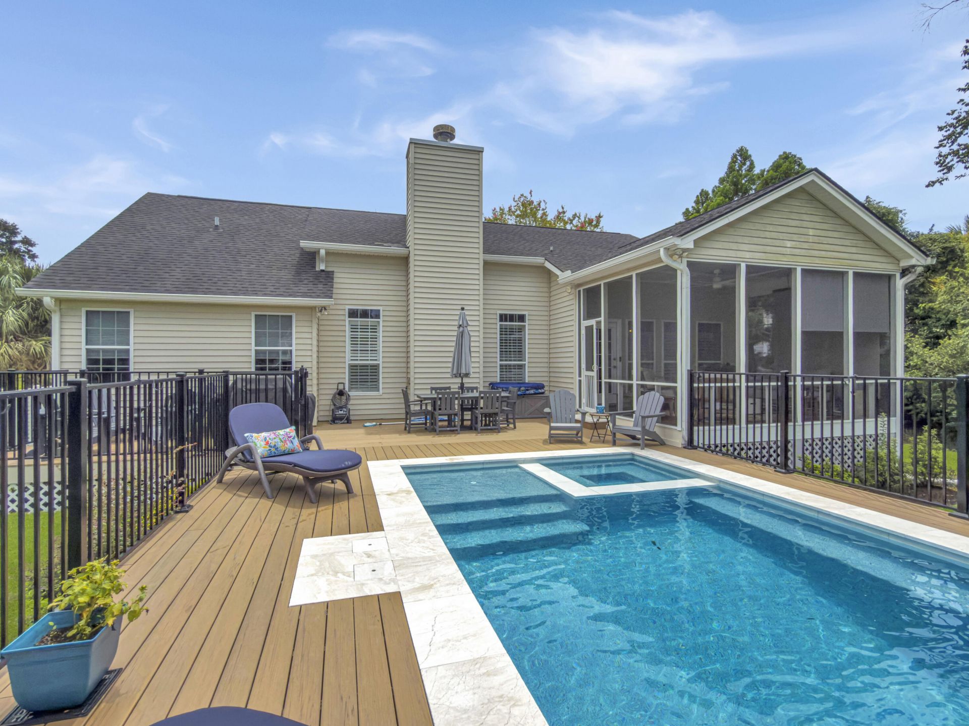 309 Jamesbury Road Photo 36