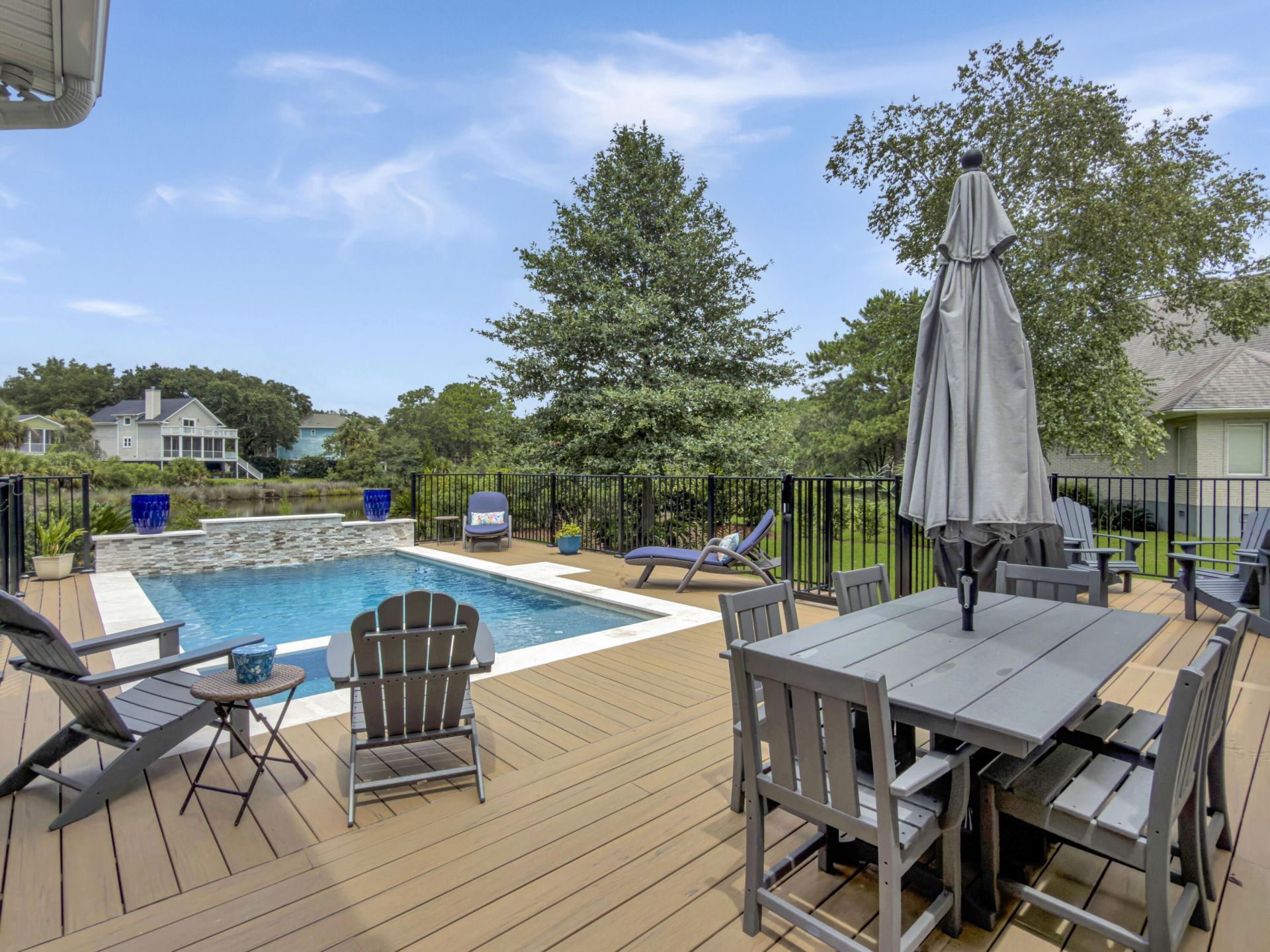 309 Jamesbury Road Photo 38