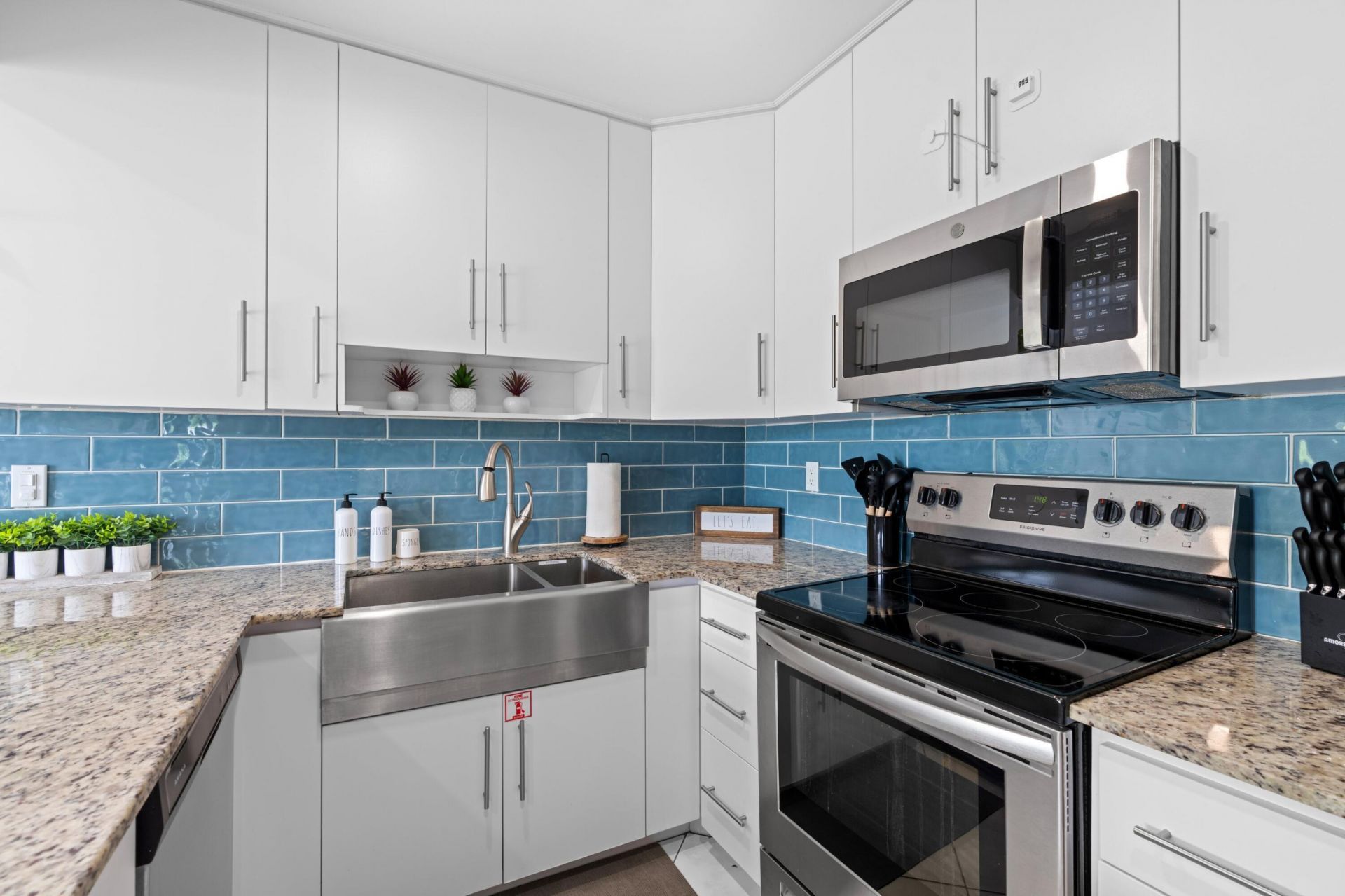 3370 NE 5th Drive, Boca Raton, FL 33431 Photo