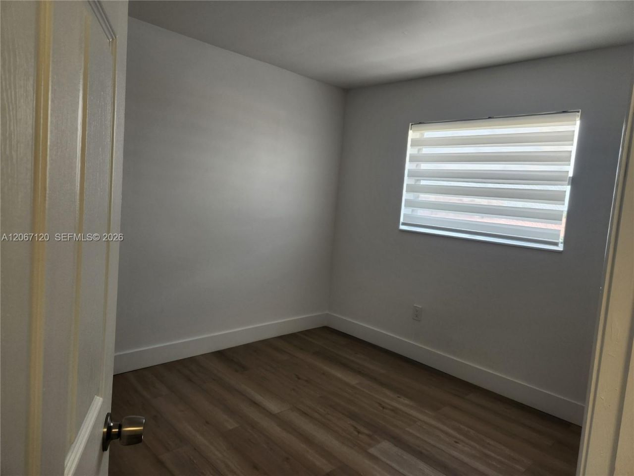 8075 NW 7th St , Unit 420, Miami, FL 33126 Photo