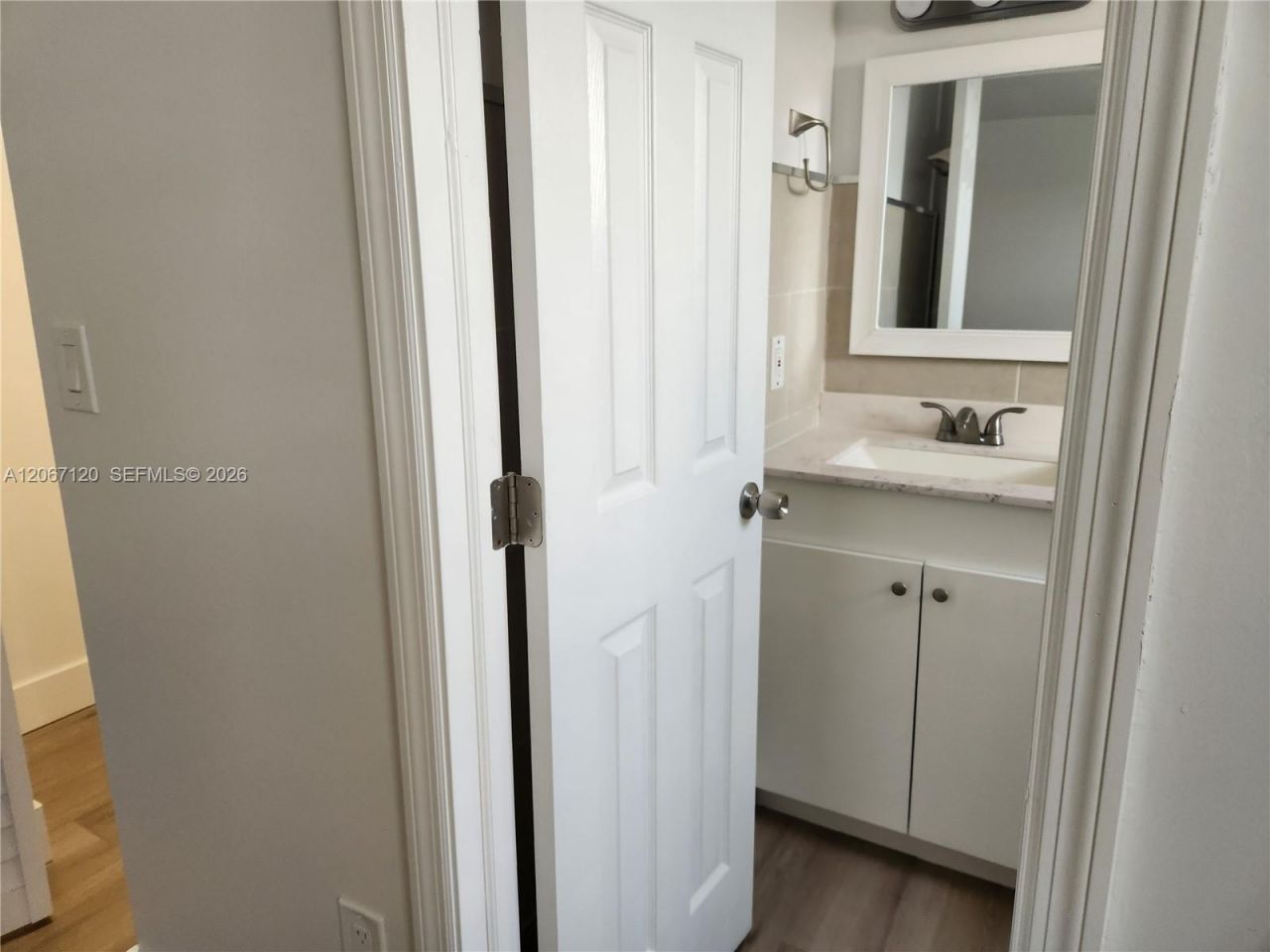 8075 NW 7th St , Unit 420, Miami, FL 33126 Photo