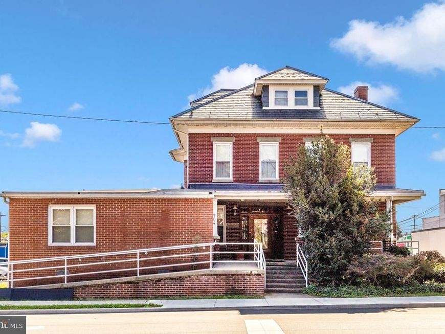 704 Oak Hill , Hagerstown, MD 21740 Main Photo