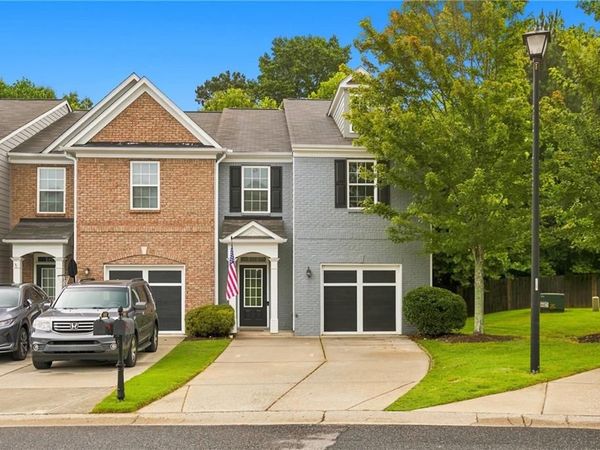 5054 Sherwood Way , Cumming, GA 30040