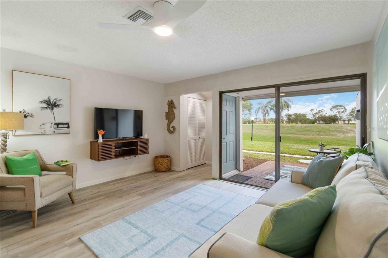 3505 Longmeadow, Unit 3, Sarasota, FL 34235 Photo