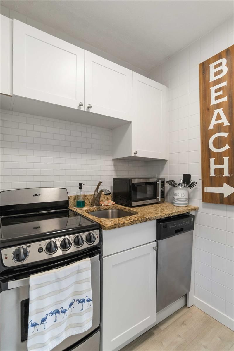 3505 Longmeadow, Unit 3, Sarasota, FL 34235 Photo