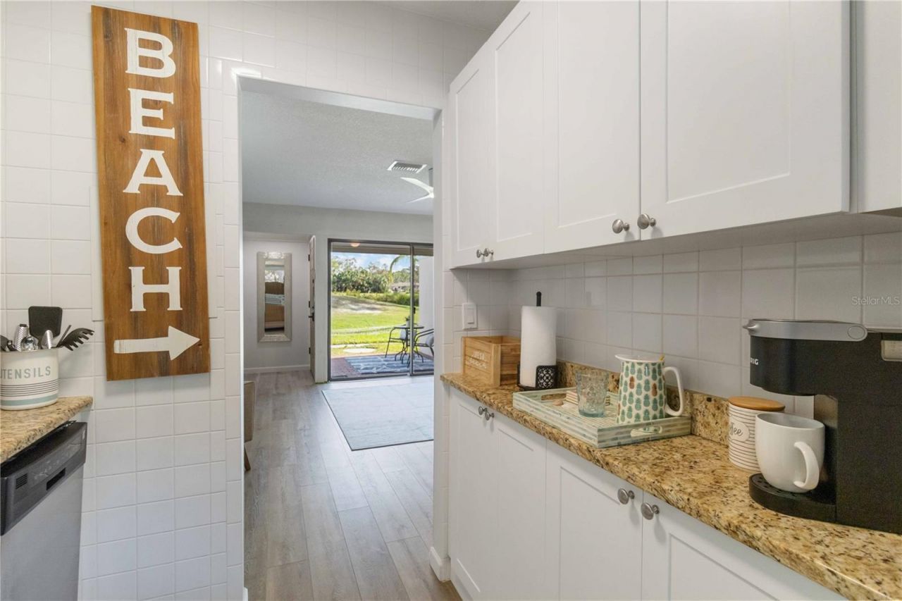3505 Longmeadow, Unit 3, Sarasota, FL 34235 Photo