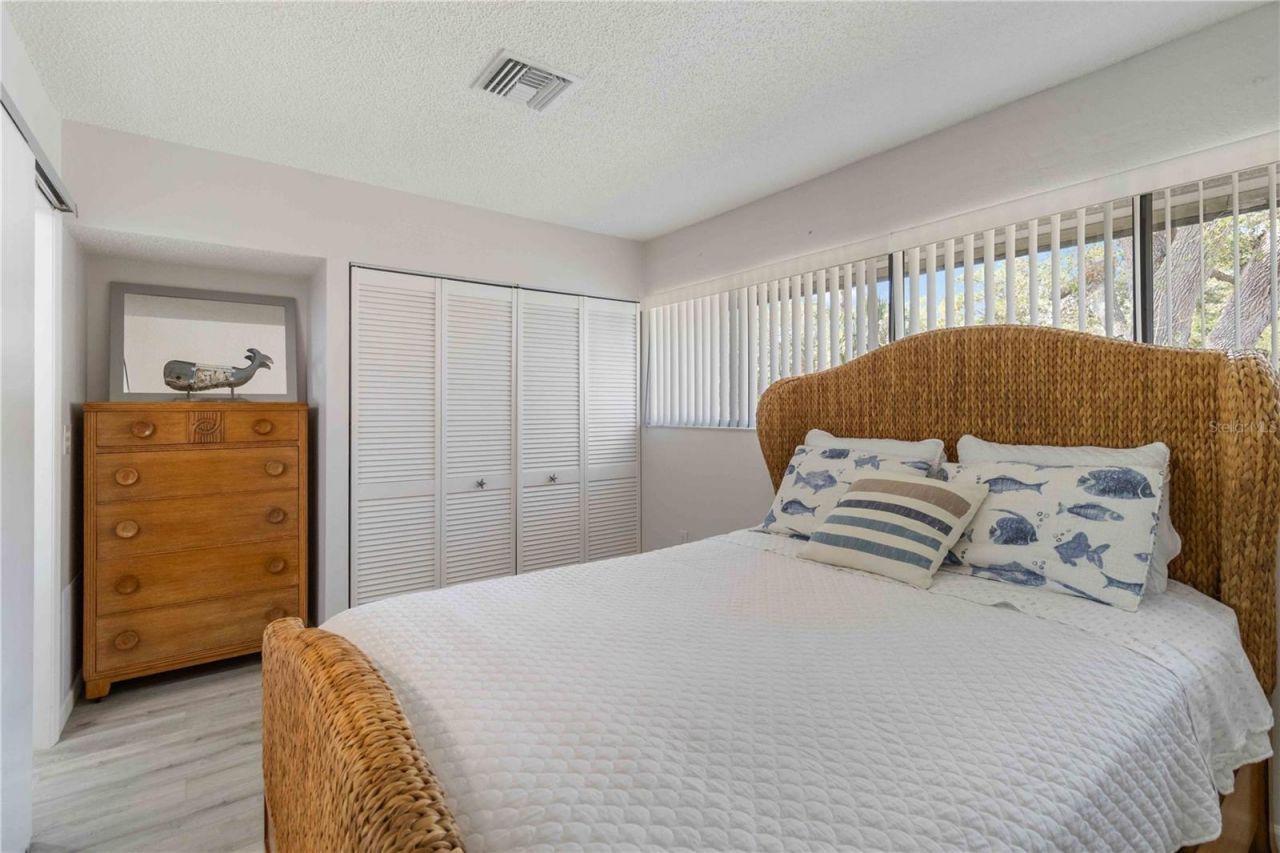 3505 Longmeadow, Unit 3, Sarasota, FL 34235 Photo