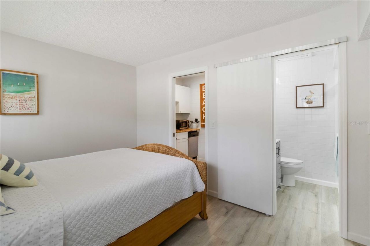 3505 Longmeadow, Unit 3, Sarasota, FL 34235 Photo