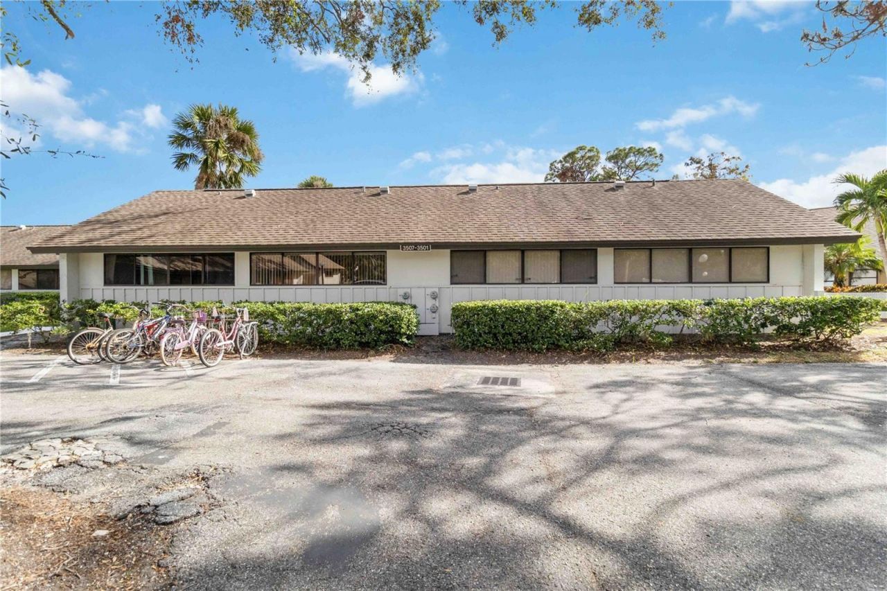 3505 Longmeadow, Unit 3, Sarasota, FL 34235 Photo