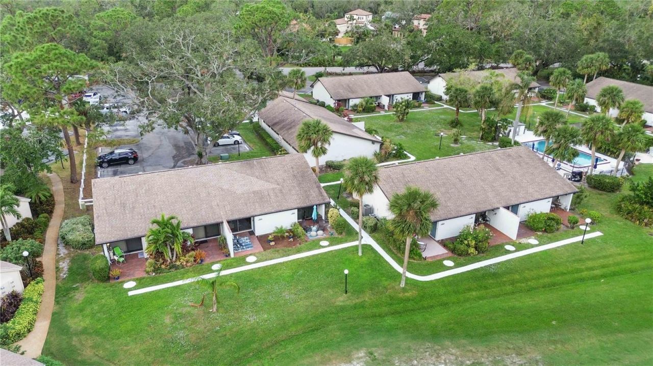 3505 Longmeadow, Unit 3, Sarasota, FL 34235 Photo