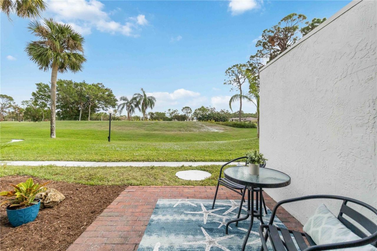 3505 Longmeadow, Unit 3, Sarasota, FL 34235 Photo