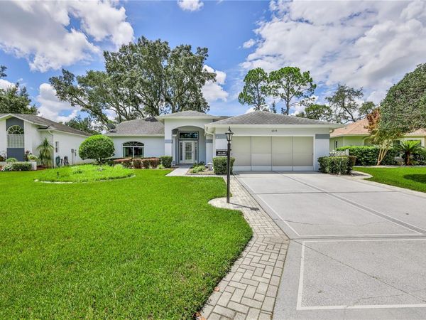 8018 SUGARBUSH DRIVE , SPRING HILL, FL 34606