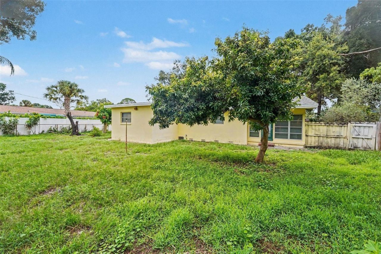 6415 2nd Avenue N, Saint Petersburg, FL 33710 Photo