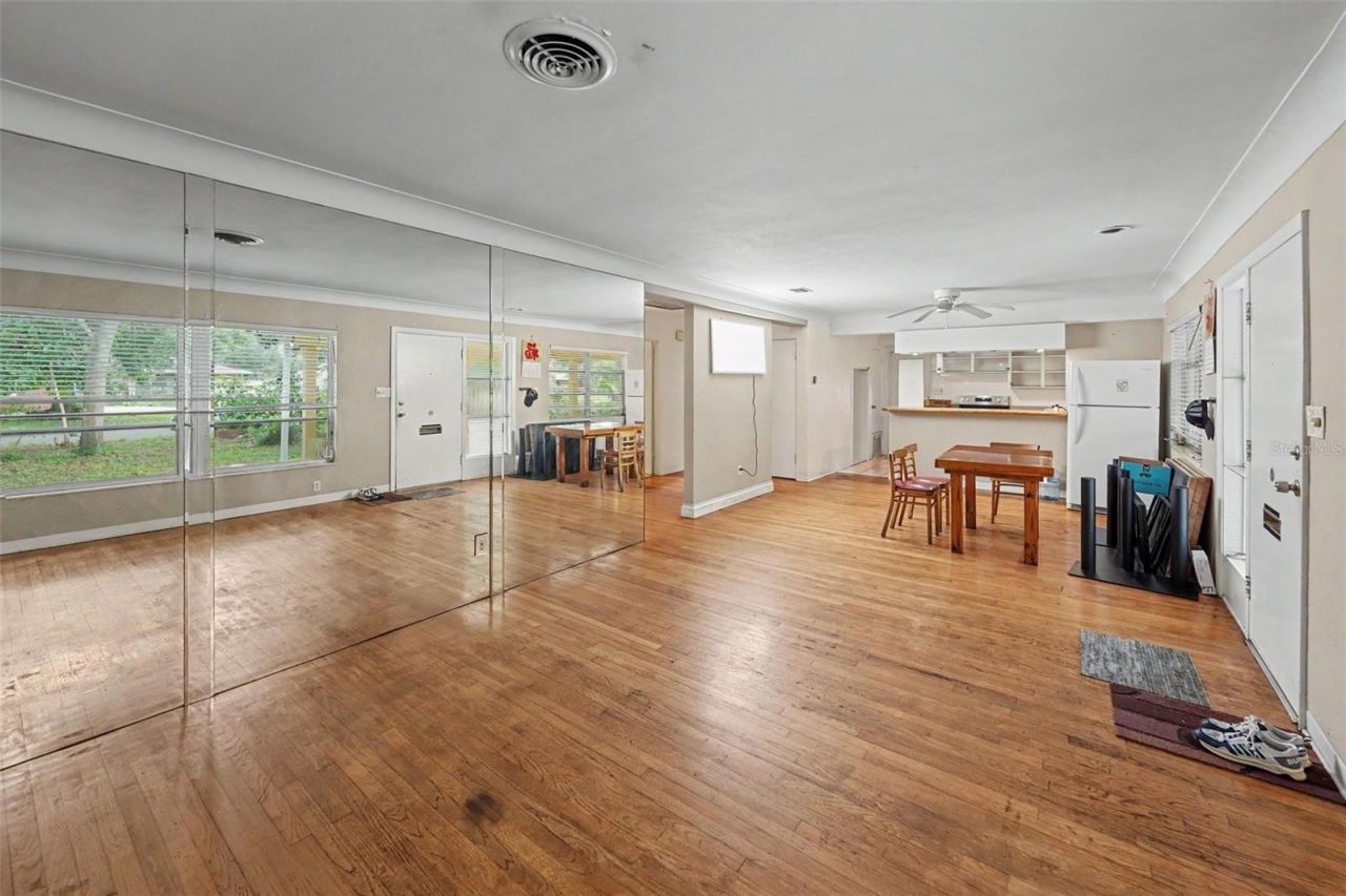 6415 2nd Avenue N, Saint Petersburg, FL 33710 Photo