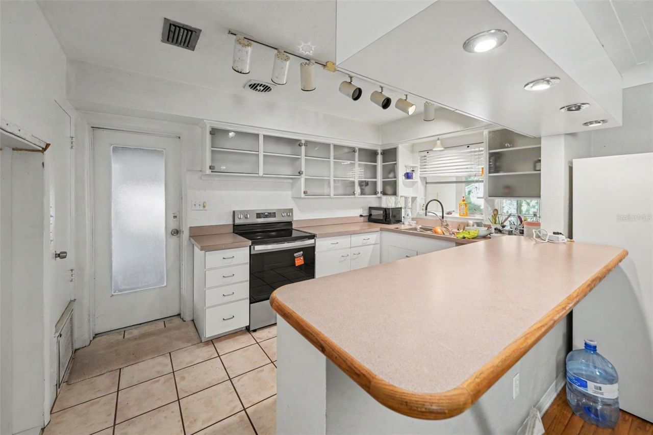 6415 2nd Avenue N, Saint Petersburg, FL 33710 Photo