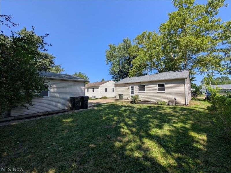 322 Pasadena Avenue, Elyria, OH 44035 Photo 15