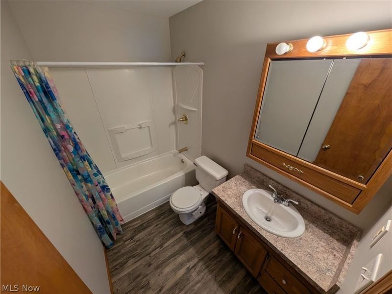 322 Pasadena Avenue, Elyria, OH 44035 Photo 8