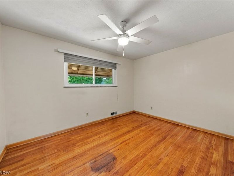 6230 Beverly Drive, Parma Heights, OH 44130 Photo 13