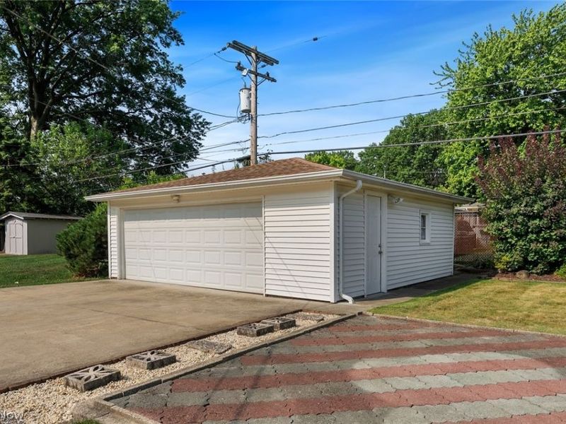 6230 Beverly Drive, Parma Heights, OH 44130 Photo 39