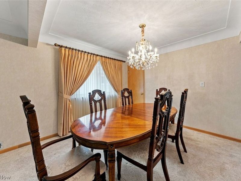 6230 Beverly Drive, Parma Heights, OH 44130 Photo 7