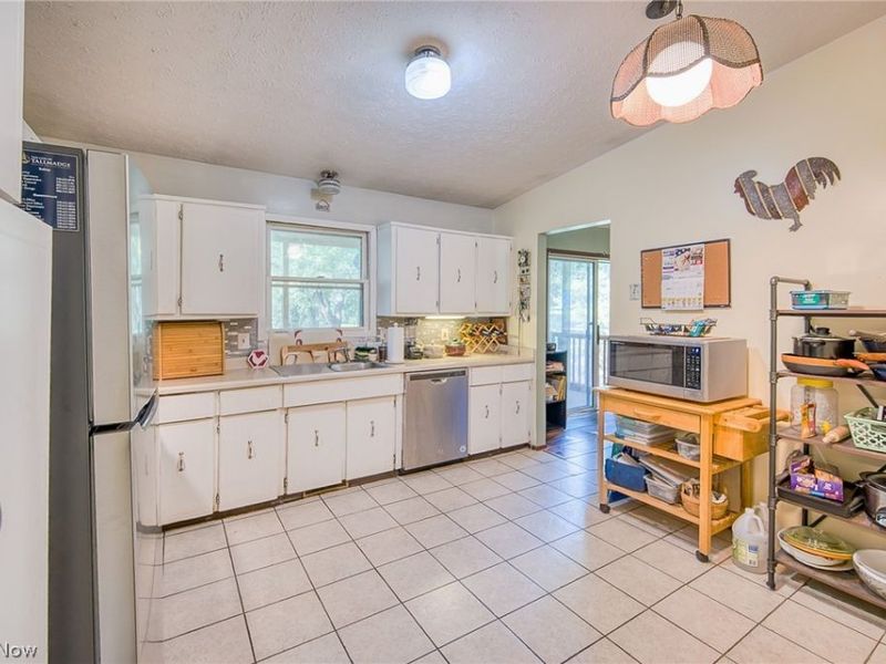 321 Perry Road , Tallmadge, OH 44278 Photo 10