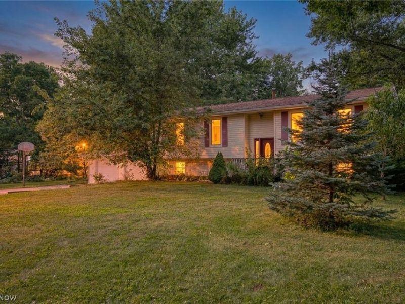 321 Perry Road , Tallmadge, OH 44278 Photo 2