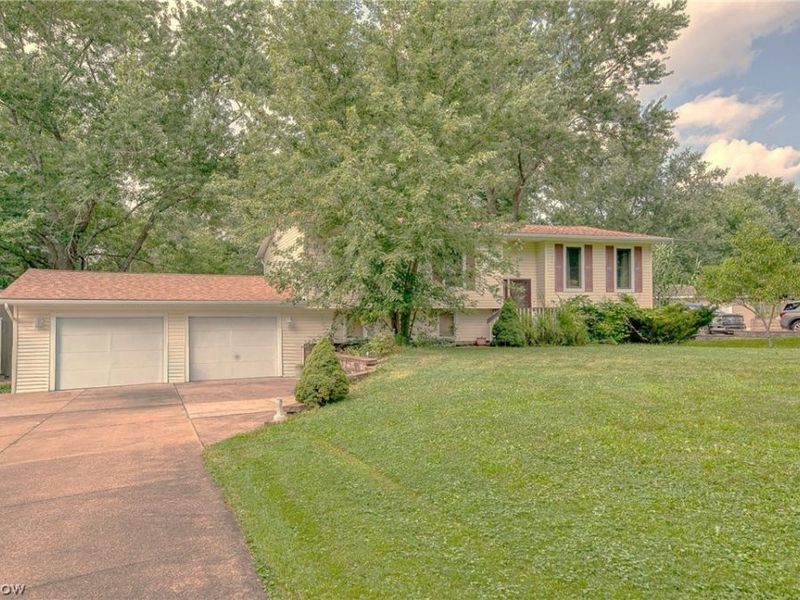 321 Perry Road , Tallmadge, OH 44278 Photo 4
