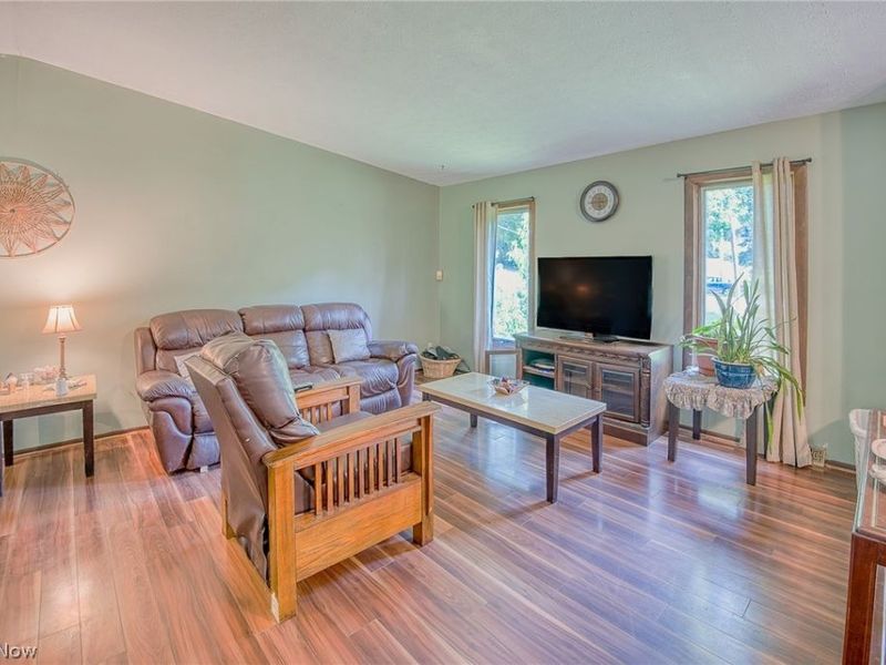 321 Perry Road , Tallmadge, OH 44278 Photo 5