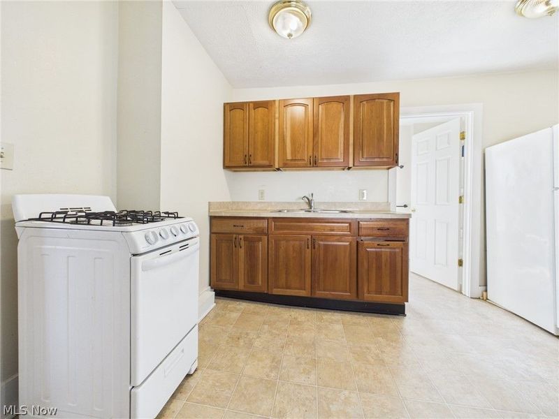 504 Gage Street, Akron, OH 44311 Photo 38