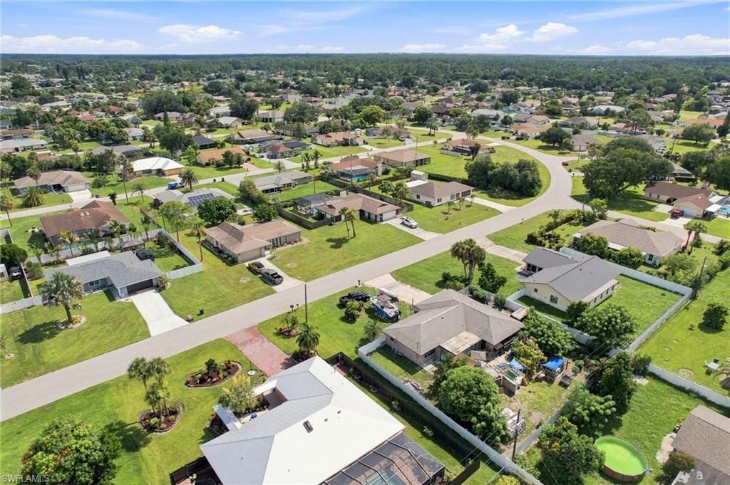 1631 Country Club Pkwy, Lehigh Acres, FL 33936 Photo