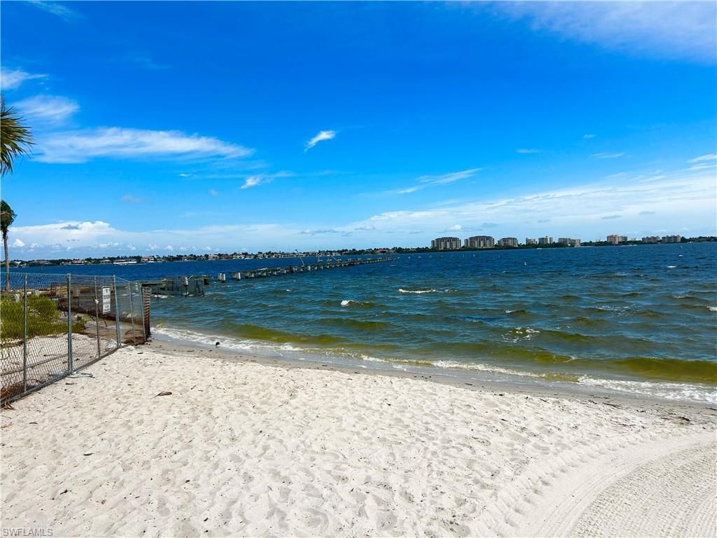 4906 Victoria Dr , Unit 103, Cape Coral, FL 33904 Photo