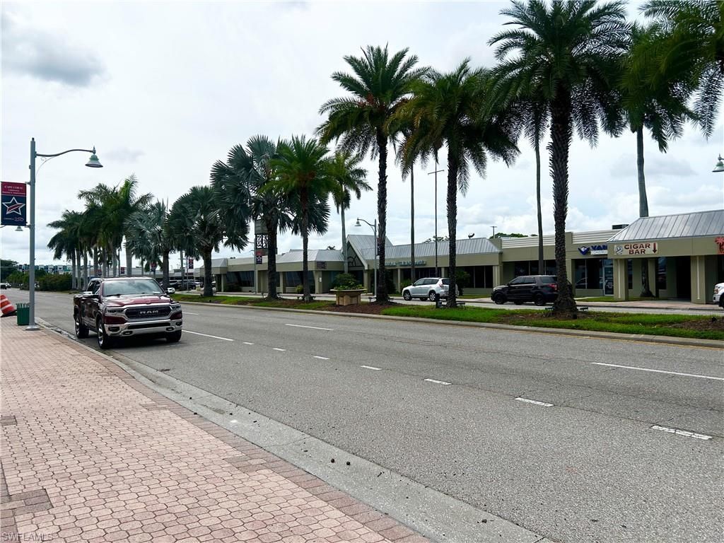 4906 Victoria Dr , Unit 103, Cape Coral, FL 33904 Photo