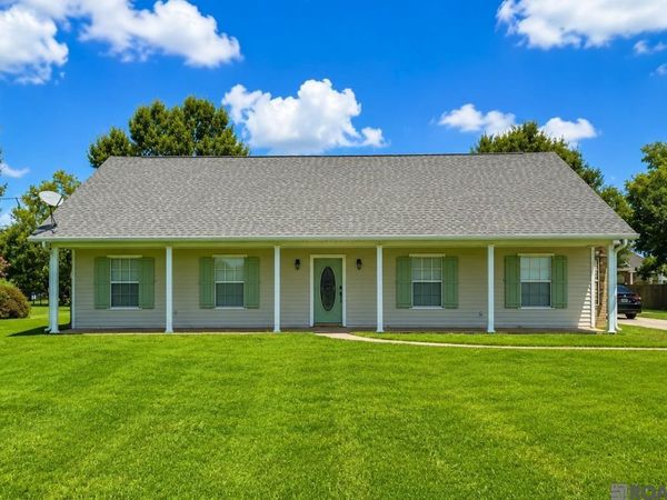 32324 Carolyn Dr, Paulina, LA 70763