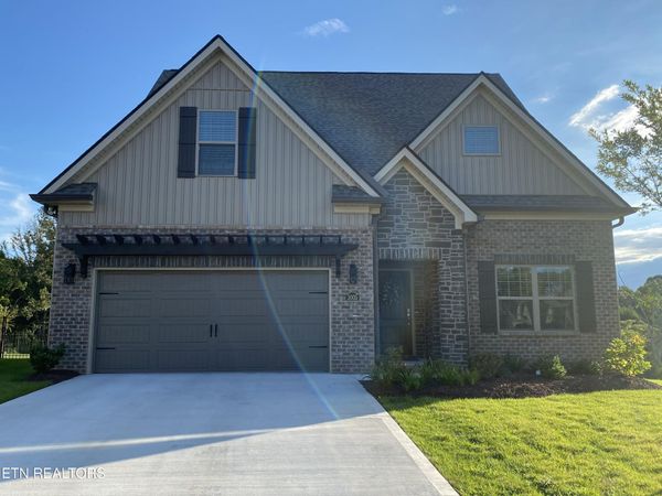 3005 Sycamore Creek Lane, Knoxville, TN 37931