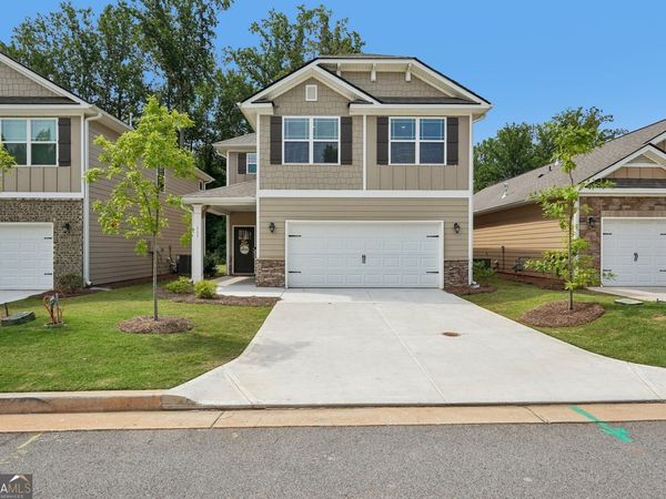 111 Vineyard Walk, Carrollton, GA 30117