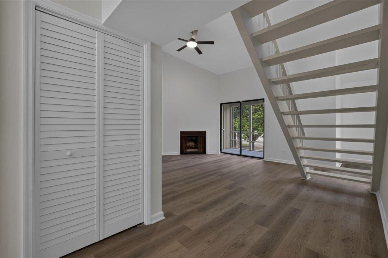 2327 Treescape Drive Photo 6