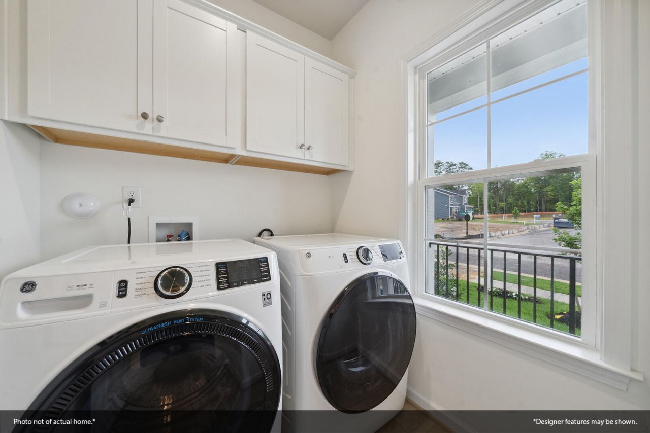 245 Central Creek Drive Photo 12