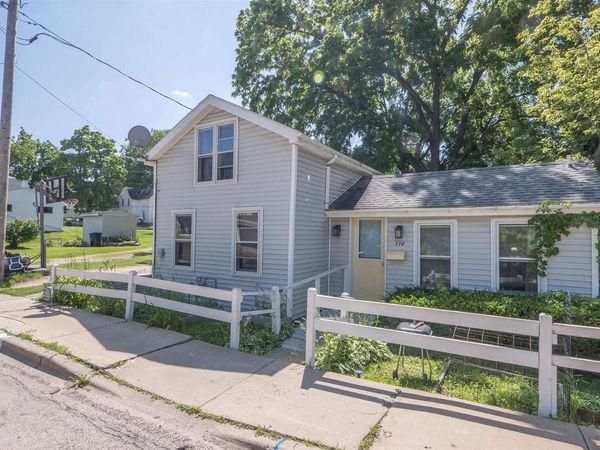 114 WASHINGTON STREET, Ripon, WI 54971