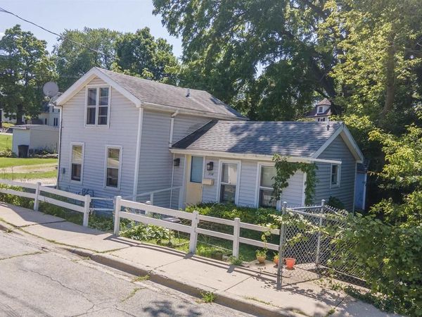 114 WASHINGTON STREET, Ripon, WI 54971