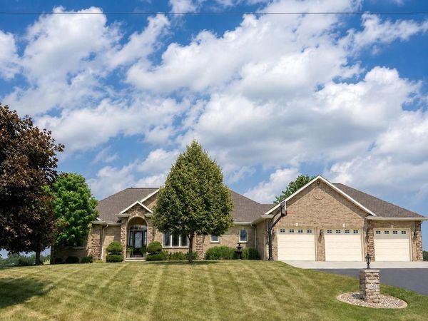 1056 HARBOR LIGHTS ROAD, Suamico, WI 54173