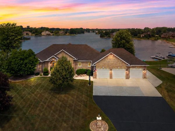 1056 HARBOR LIGHTS ROAD, Suamico, WI 54173