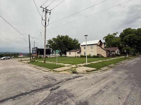 1410-1412 5TH AVENUE S, La Crosse, WI 54601