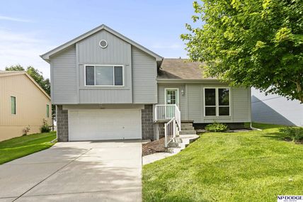 18011 Edna Street, Omaha, NE 68136