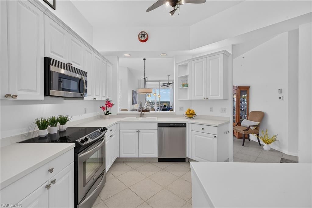 410 Flagship Dr, Unit 1201, Naples, FL 34108 Photo